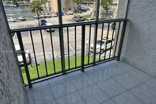 701 Three Islands Blvd, Hallandale Beach, FL 33009 - Photo 23
