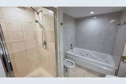 [Address not provided], Sunny Isles Beach, FL 33160 - Photo 29