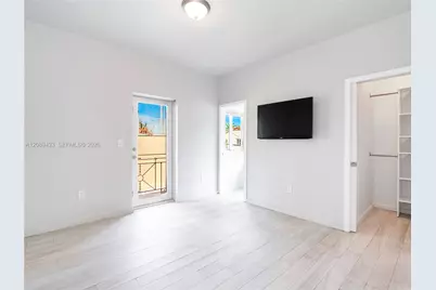 820 15th St #205, Miami Beach, FL 33139 - Photo 5