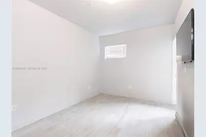 820 15th St #205, Miami Beach, FL 33139 - Photo 7