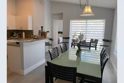 1477 Majesty Ter #1477, Weston, FL 33327 - Photo 5