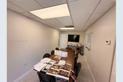 8000 NW 31st St #1, Doral, FL 33122 - Photo 11