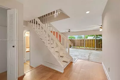 8253 NW 9th Ct #2, Plantation, FL 33324 - Photo 5