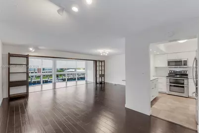 3050 NE 48th Street #208, Fort Lauderdale, FL 33308 - Photo 17