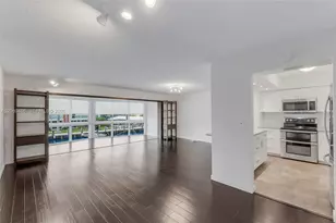 3050 NE 48th St, Fort Lauderdale, FL 33308 - Photo 17