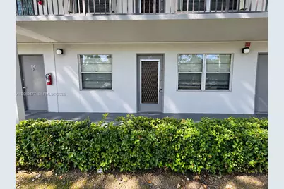 300 SW 134th Way #105E, Pembroke Pines, FL 33027 - Photo 3