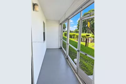 300 SW 134th Way #105E, Pembroke Pines, FL 33027 - Photo 19