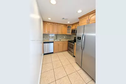 300 SW 134th Way #105E, Pembroke Pines, FL 33027 - Photo 7