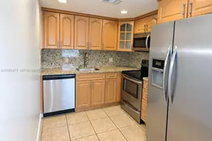300 SW 134th Way, Pembroke Pines, FL 33027 - Photo 7
