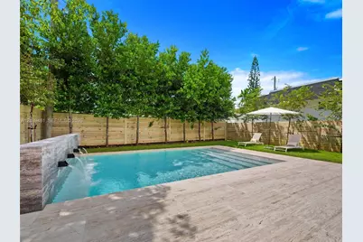 510 W 30th St, Miami Beach, FL 33140 - Photo 29