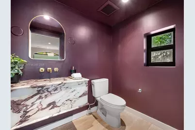510 W 30th St, Miami Beach, FL 33140 - Photo 21