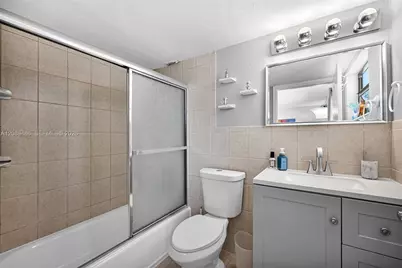 1334 Collins Ave #403, Miami Beach, FL 33139 - Photo 21