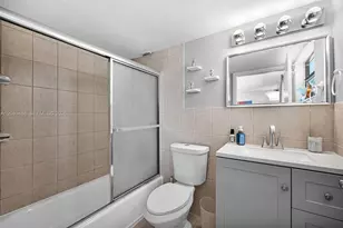 1334 Collins Ave, Miami Beach, FL 33139 - Photo 21