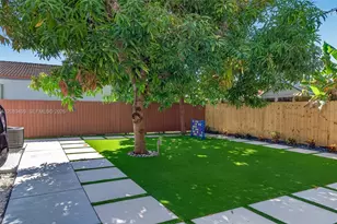 2180 SW 20th St, Miami, FL 33145 - Photo 21
