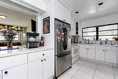 17860 NE 9th Pl, North Miami Beach, FL 33162 - Photo 5