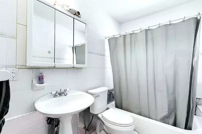 17860 NE 9th Pl, North Miami Beach, FL 33162 - Photo 9