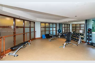 10205 Collins Ave #1704, Bal Harbour, FL 33154 - Photo 47