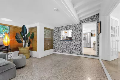 9325 NE 5th Ave, Miami Shores, FL 33138 - Photo 5