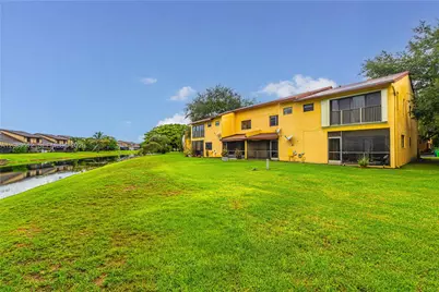 9014 NW 45th Ct, Sunrise, FL 33351 - Photo 3