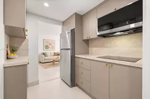 335 Collins Ave, Miami Beach, FL 33139 - Photo 35