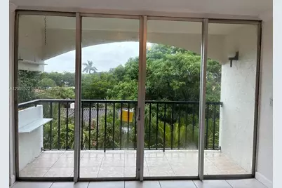 2160 SW 16th Ave #421, Miami, FL 33145 - Photo 11