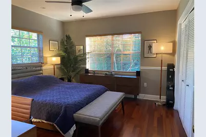 600 Alminar Ave #-, Coral Gables, FL 33146 - Photo 11