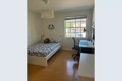 989 NW 156 Ave, Pembroke Pines, FL 33028 - Photo 15