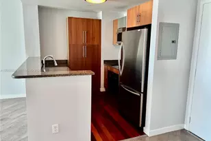 300 S Biscayne Blvd, Miami, FL 33131 - Photo 5