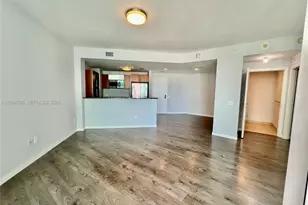 300 S Biscayne Blvd, Miami, FL 33131 - Photo 3