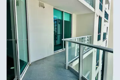 300 S Biscayne Blvd #2705, Miami, FL 33131 - Photo 11