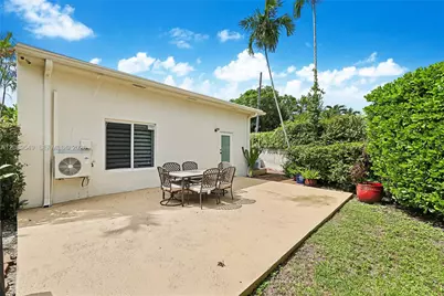 47 Fonseca Ave, Coral Gables, FL 33134 - Photo 17