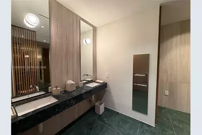 1400 Biscayne Blvd #2704, Miami, FL 33132 - Photo 23