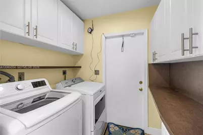 7700 NW 11th Pl, Plantation, FL 33322 - Photo 15
