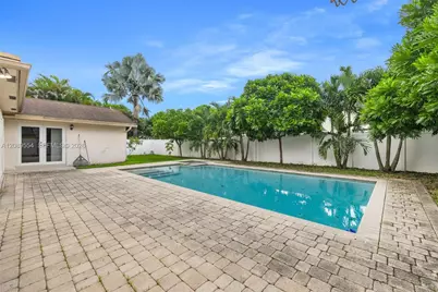 7700 NW 11th Pl, Plantation, FL 33322 - Photo 39