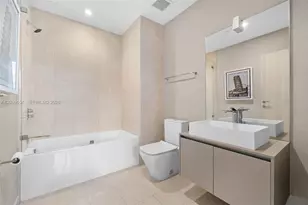 1000 Brickell Plaza, Miami, FL 33131 - Photo 17