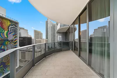 1000 Brickell Plaza #TH1812, Miami, FL 33131 - Photo 19