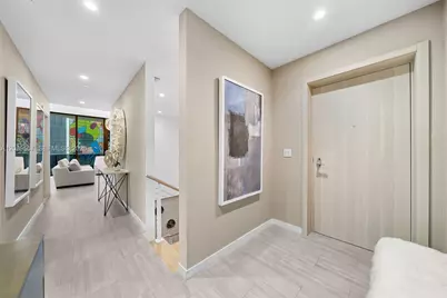 1000 Brickell Plaza #TH1812, Miami, FL 33131 - Photo 3