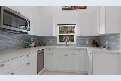 213 Florida Ave, Coral Gables, FL 33133 - Photo 13