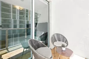 41 SE 5th St, Miami, FL 33131 - Photo 25