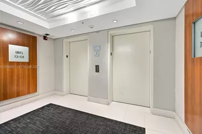 41 SE 5th St #710, Miami, FL 33131 - Photo 3