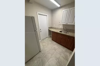 520 SW 4th St #8, Miami, FL 33130 - Photo 9