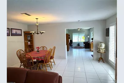7190 E Tropical Way, Plantation, FL 33317 - Photo 7
