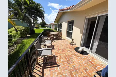 7190 E Tropical Way, Plantation, FL 33317 - Photo 29