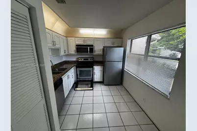 16413 Grape Way #16413, Delray Beach, FL 33484 - Photo 5
