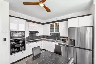 300 South Pointe Dr, Miami Beach, FL 33139 - Photo 7