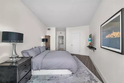 300 S Pointe Dr #809, Miami Beach, FL 33139 - Photo 17