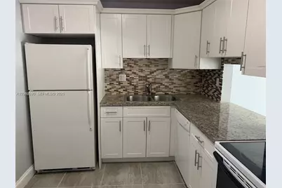 5201 Geneva Way #207, Doral, FL 33166 - Photo 29