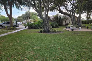 842 Banks, Coconut Creek, FL 33063 - Photo 15