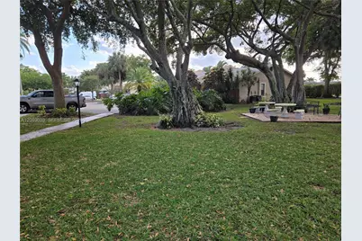 842 Banks #842, Coconut Creek, FL 33063 - Photo 13