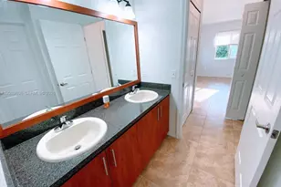 11104 NE 14th Ave, Miami, FL 33161 - Photo 7